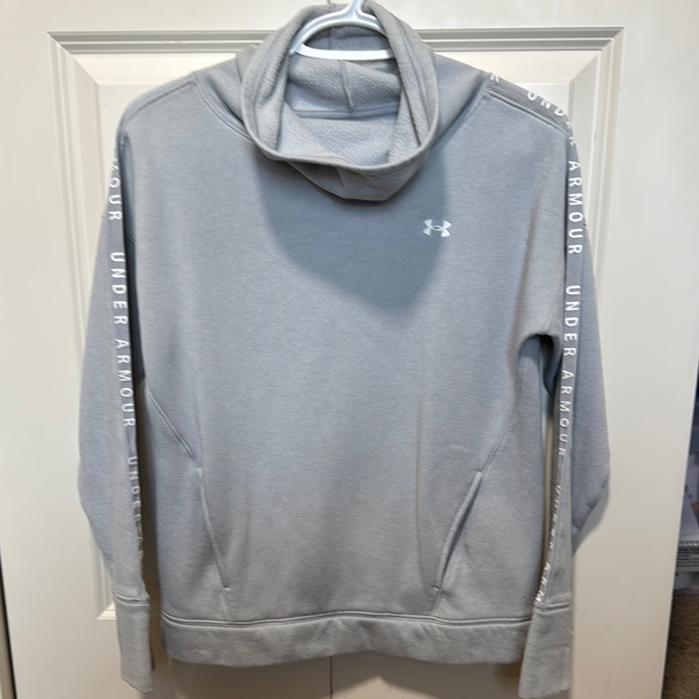 Under Armour Light Gray Pullover
